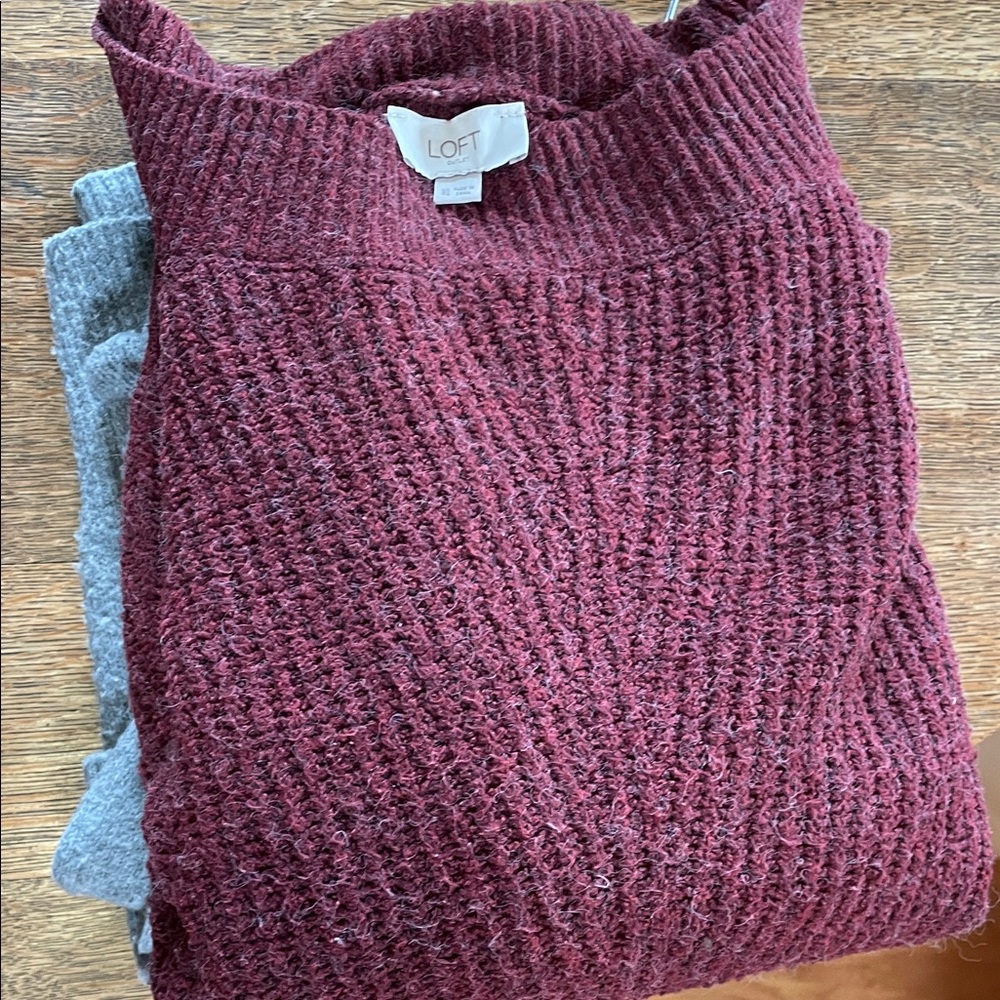 Elegant Women's Sweater Trio in Gray, Black, and Burgundy - Picture 5 of 7